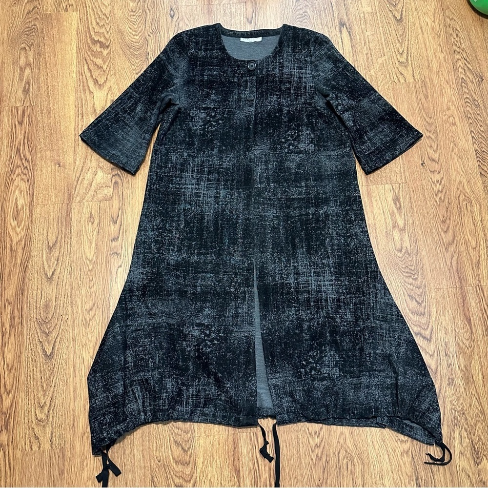 bryn walker gray black print short sleeve overcoat ruching hem lagenlook medium
